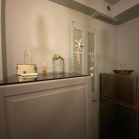 On The Rocks Myrto *