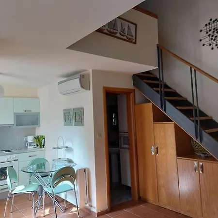 On The Rocks Myrto Дом отдыха