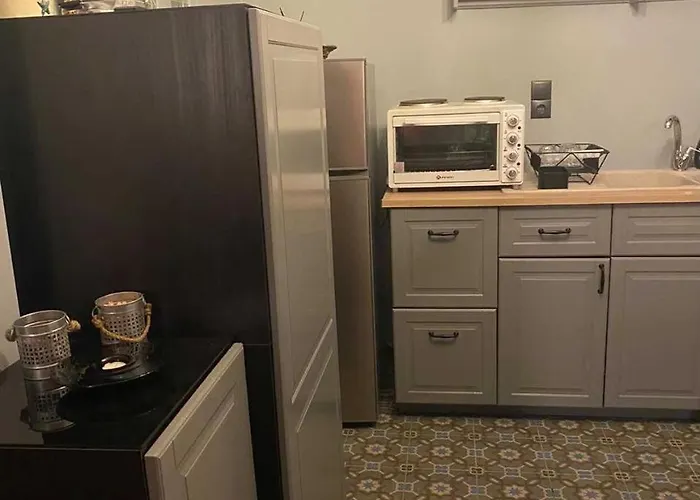 On The Rocks Myrto *