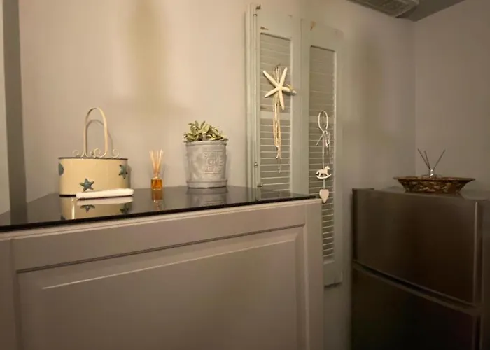 On The Rocks Myrto *