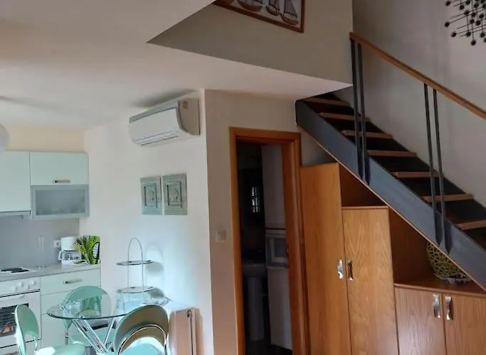 On The Rocks Myrto Vakantiehuis