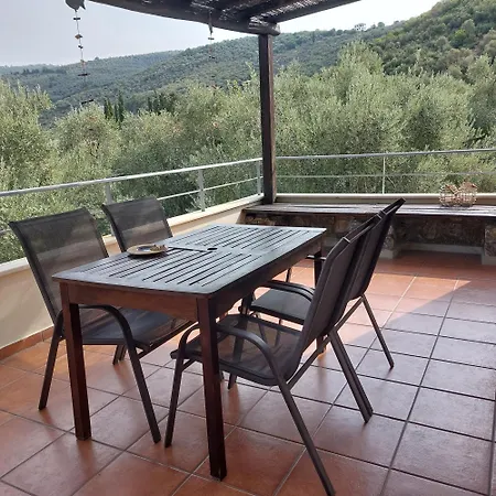 On The Rocks Myrto Holiday home *