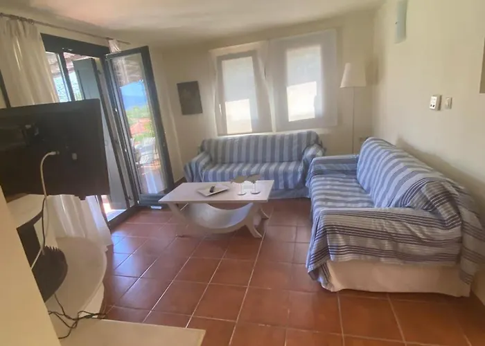 Vakantiehuis On The Rocks Myrto *