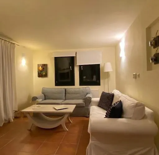 On The Rocks Myrto Vakantiehuis *